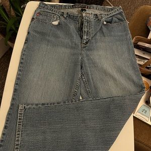 Women’s Chico Jeans. Gently used